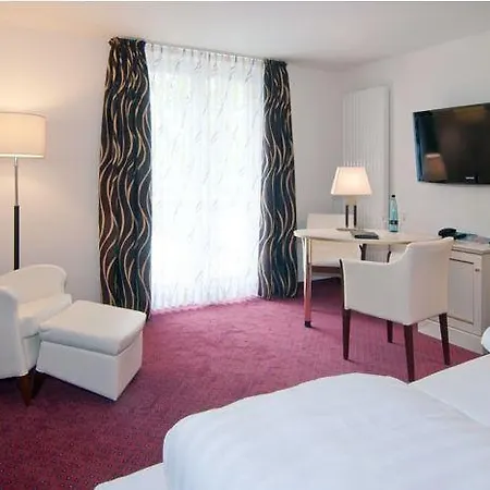 Hotel Seeblick 4*