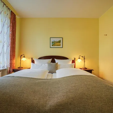 Hotel Seeblick 4*