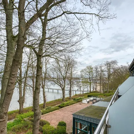 Seeblick Hotel 4*