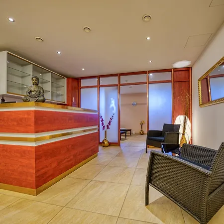 Hotel Seeblick 4*