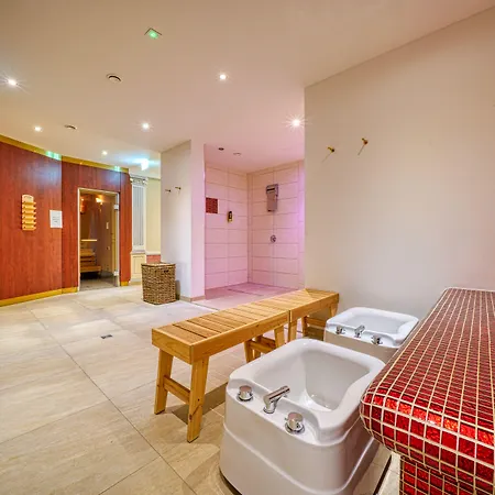 Hotel Seeblick 4*