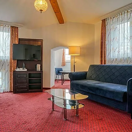 Hotel Seeblick 4*
