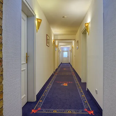 Hotel Seeblick 4*