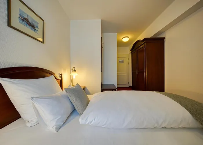 Hotel Phoenix Seeblick 4*